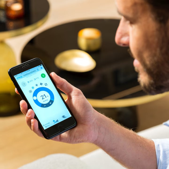 Aparat de aer conditionat Daikin Sensira Bluevolution FTXF25E-RXF25E Inverter 9000 BTU, Clasa A++, Dezumidificare, Baleiere verticala